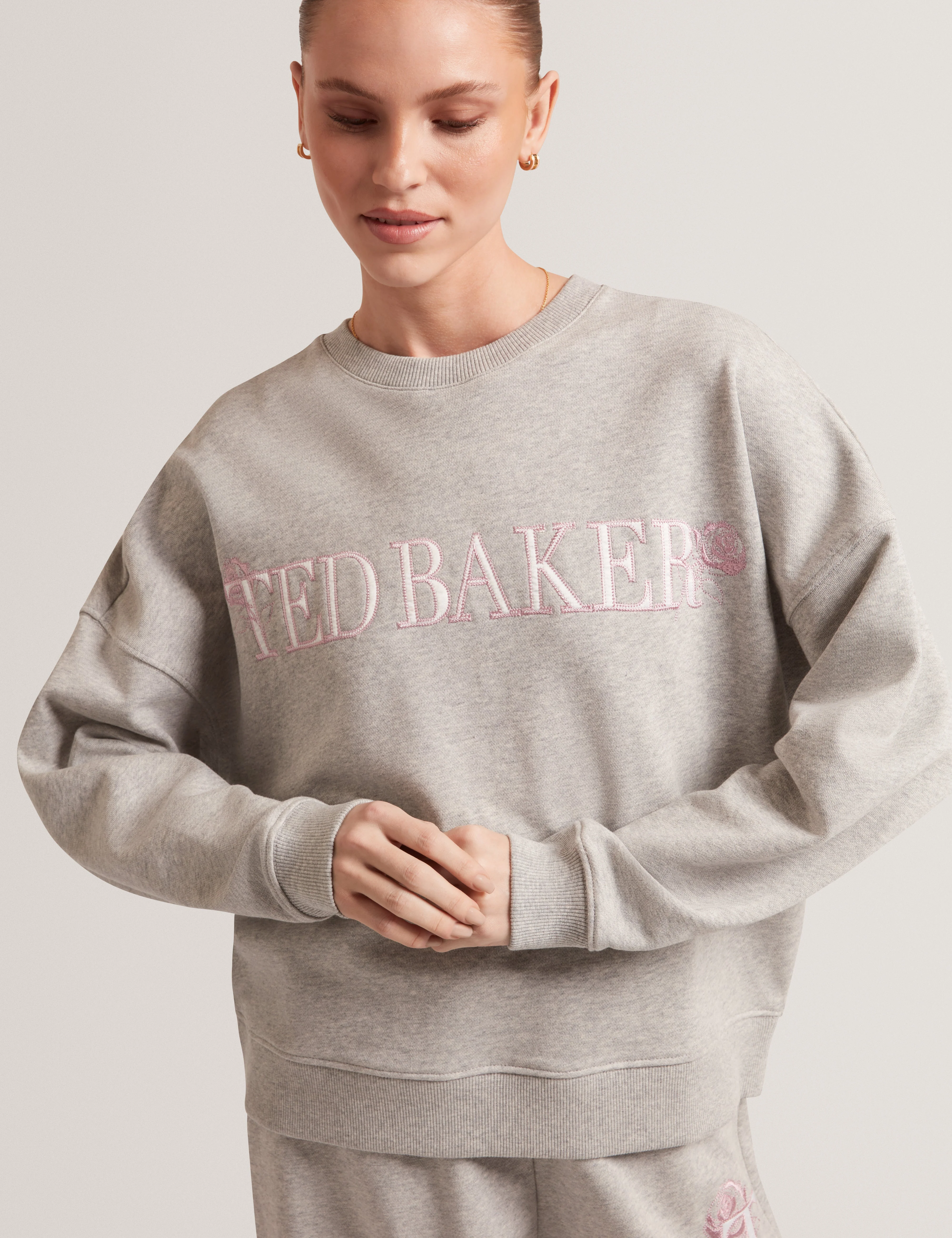 Tanlie Branded Embroidery Sweatshirt Grey - Image 4