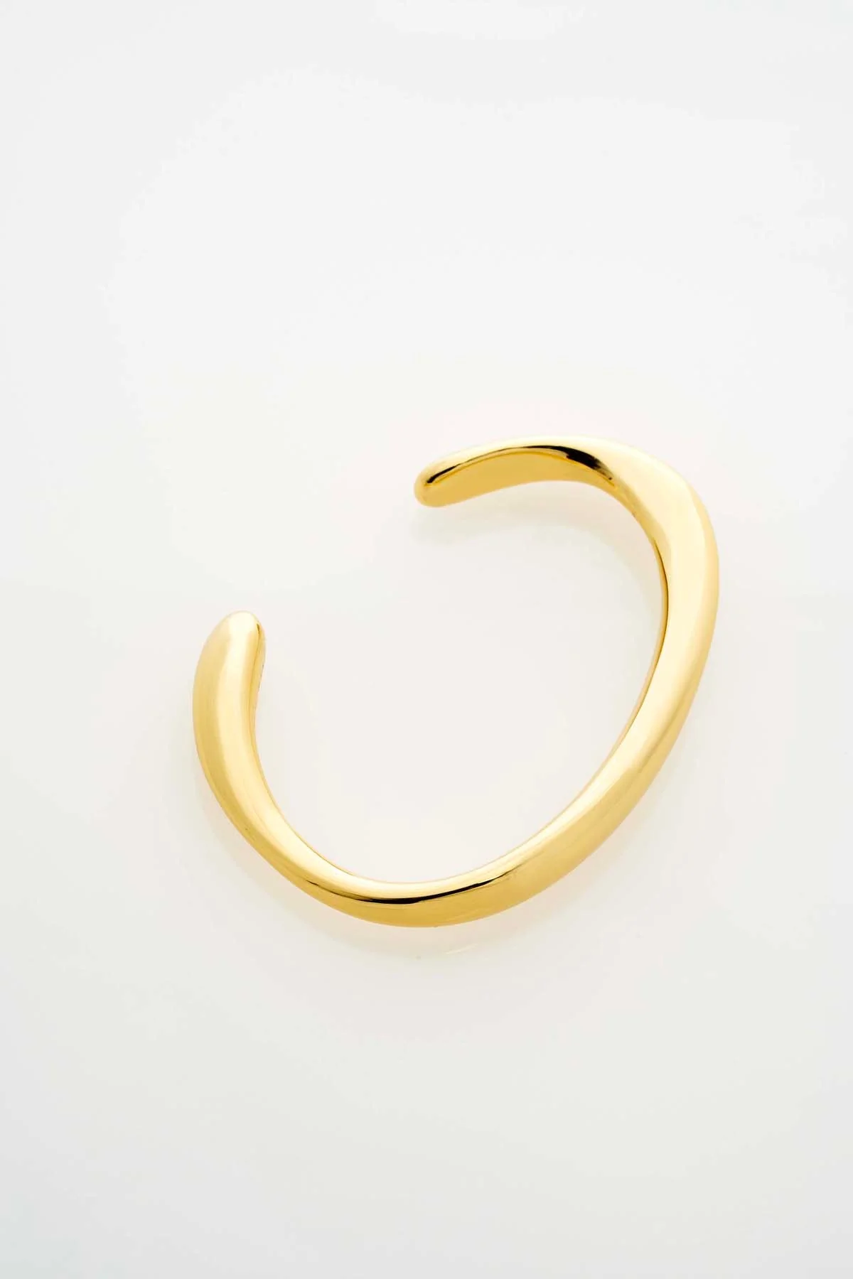 Cova Contour Cuff Gold - Image 3