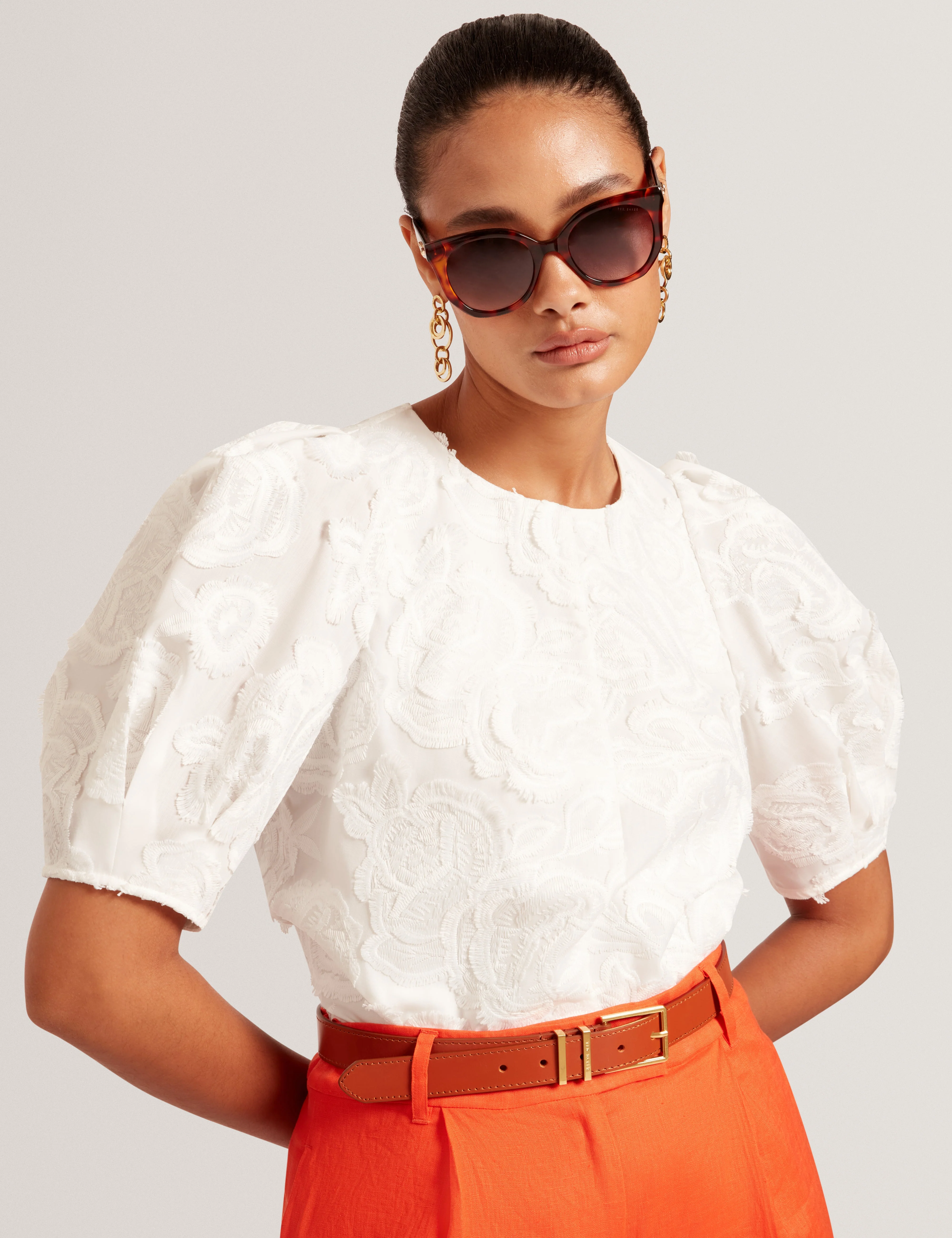 Teodori Puff Sleeve Textured Rose Top White - Image 2