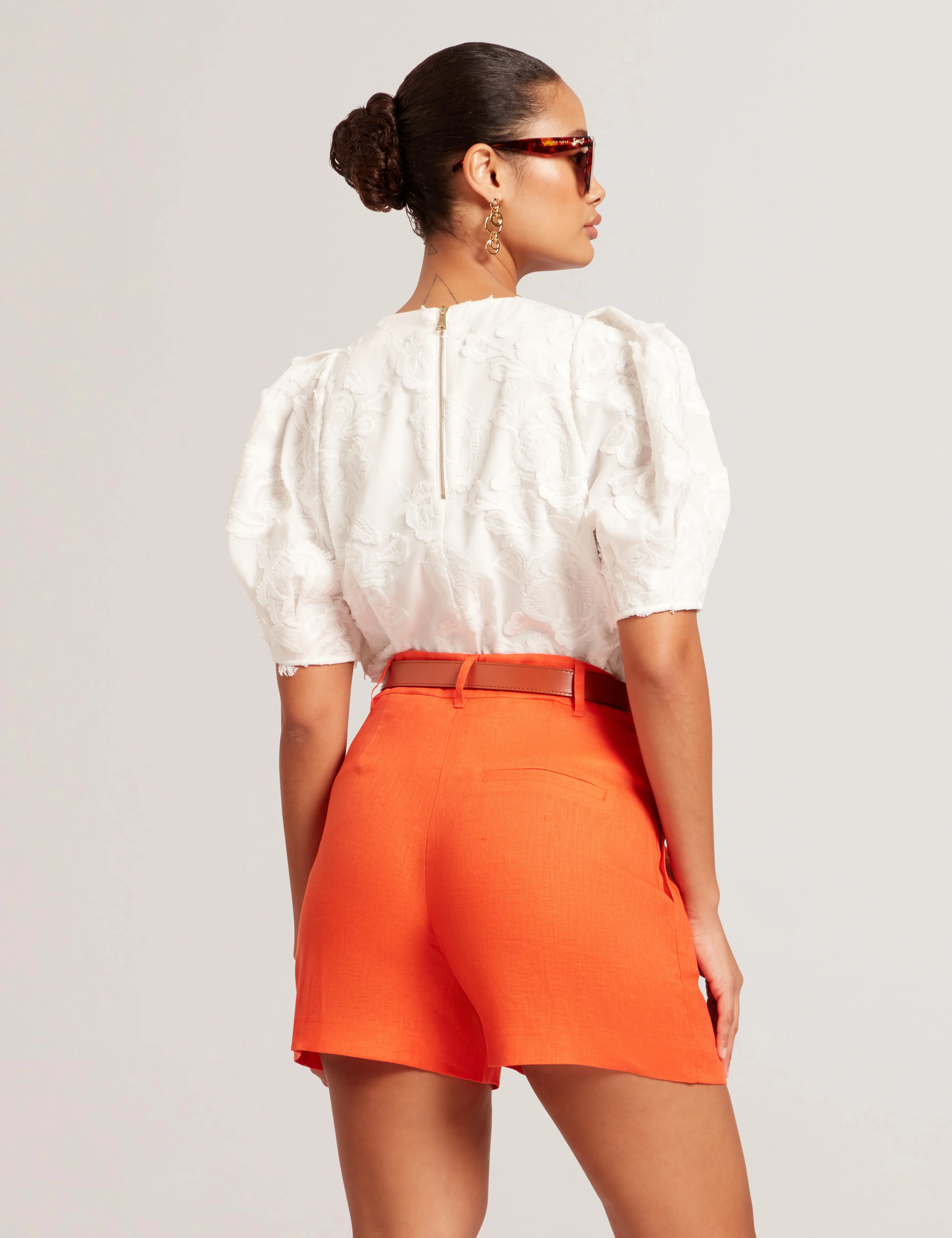 Teodori Puff Sleeve Textured Rose Top White - Image 5