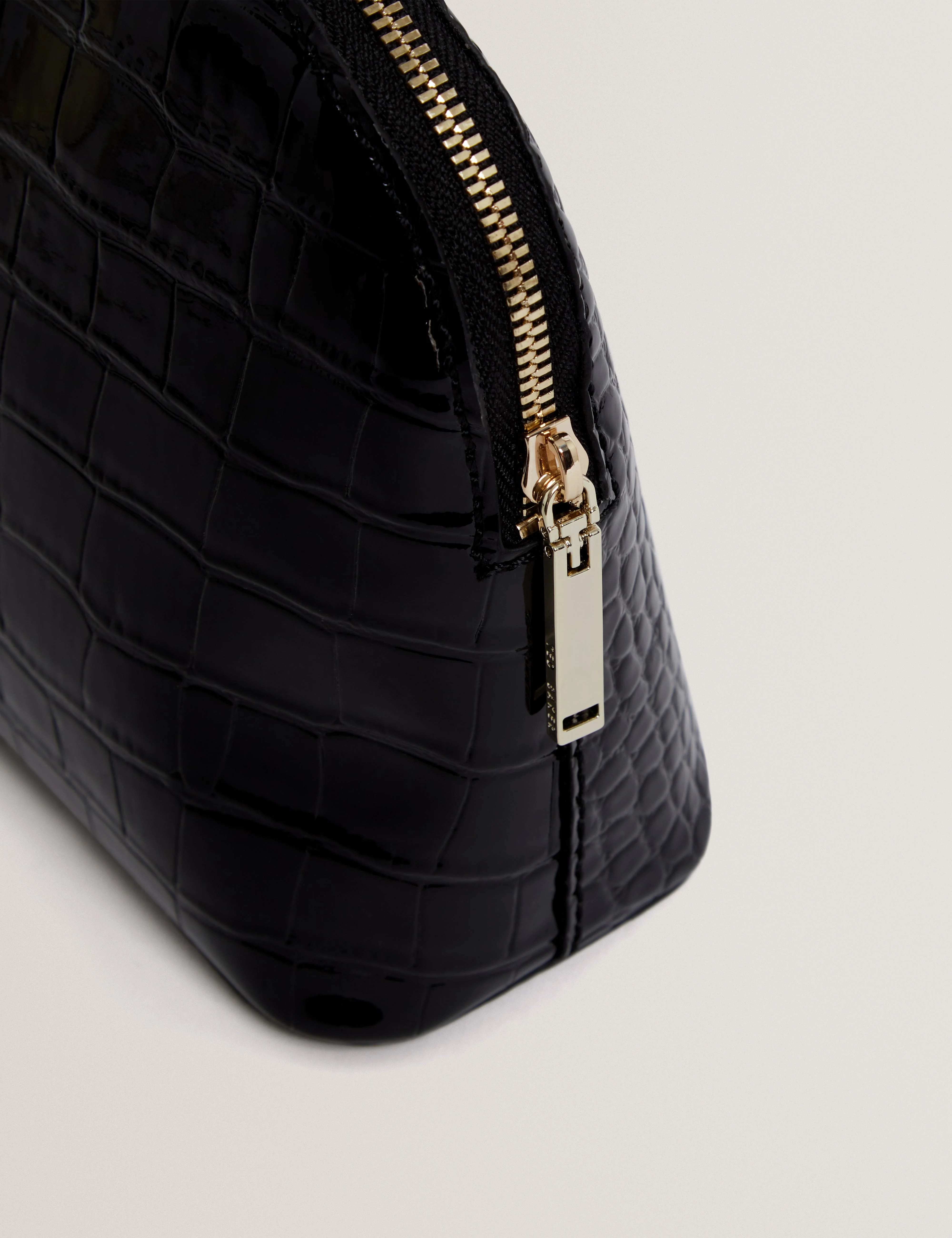 Valmma Croc Effect Small Washbag Black - Image 4