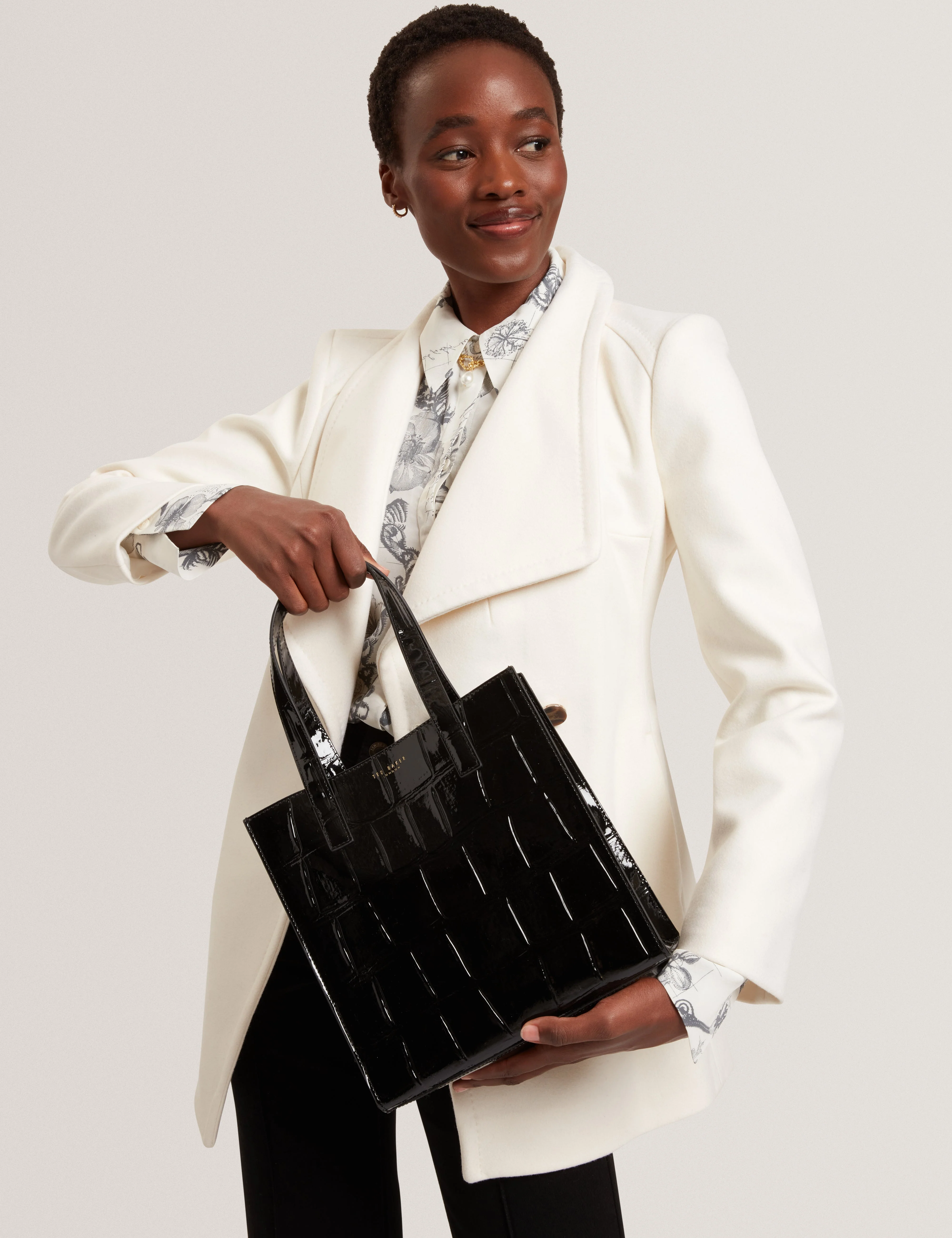 Vivanaa Croc Effect Small Icon Bag Black - Image 2