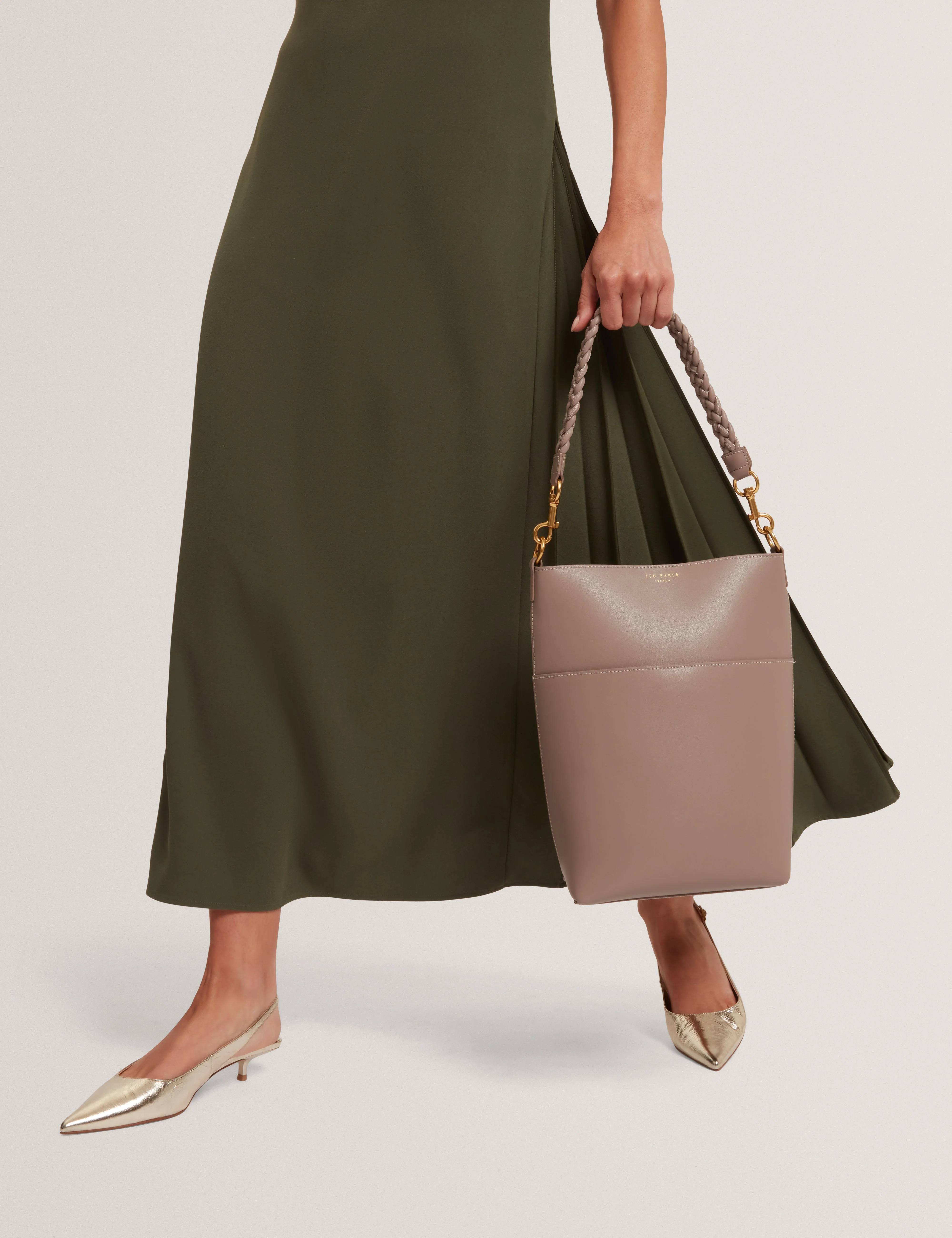 Wannda Weave Handle Leather Medium Bucket Bag Taupe - Image 2