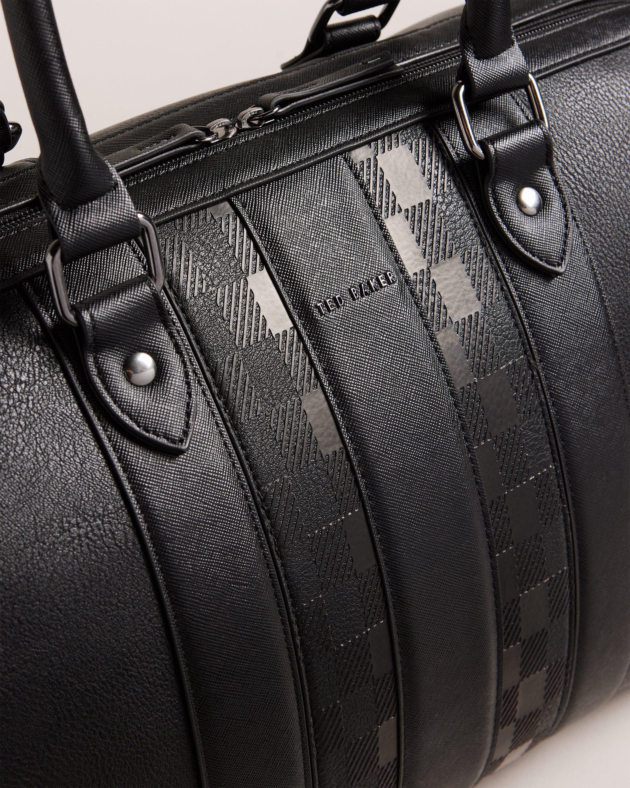 Waylin House Check Pu Holdall - Image 3