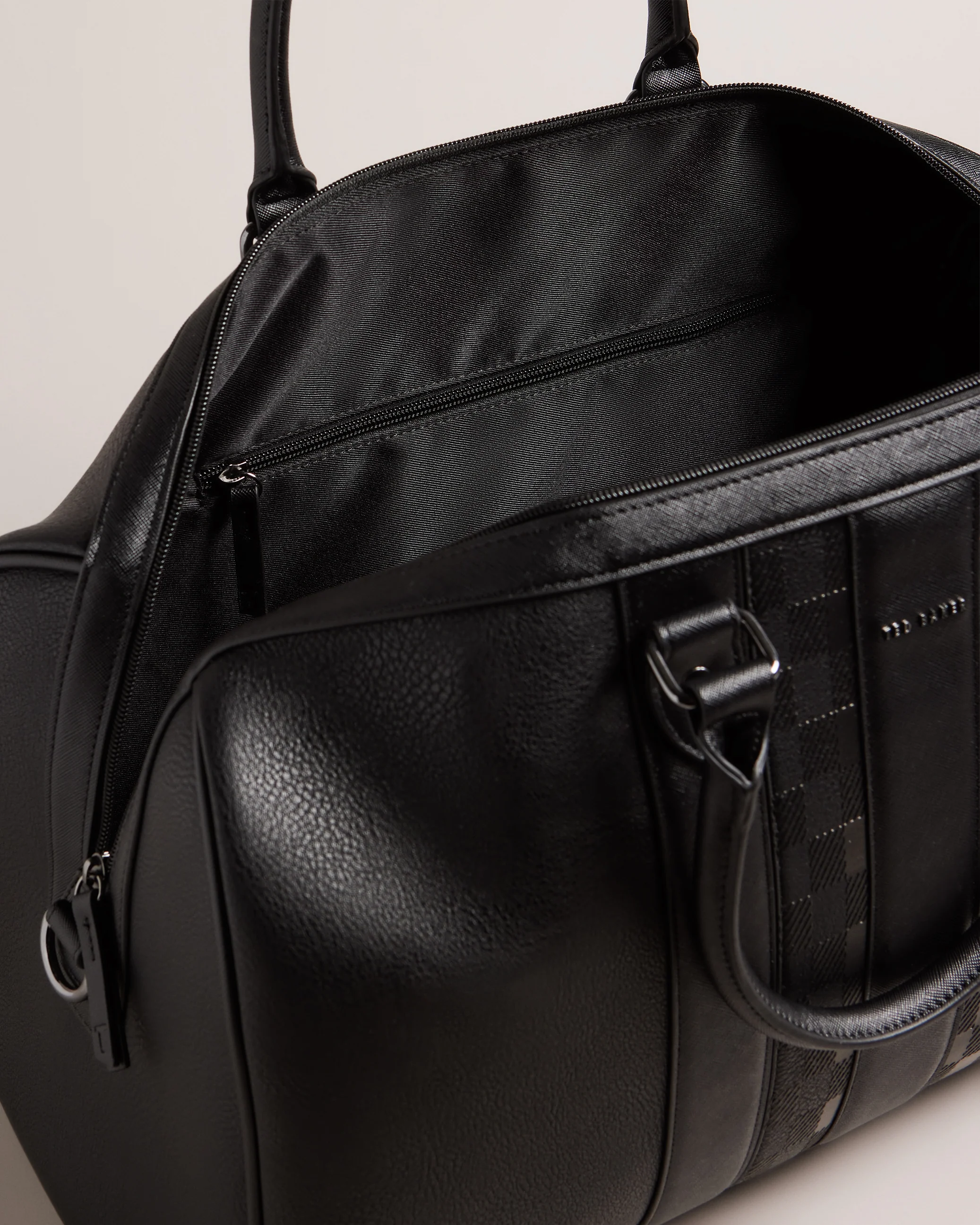 Waylin House Check Pu Holdall - Image 6