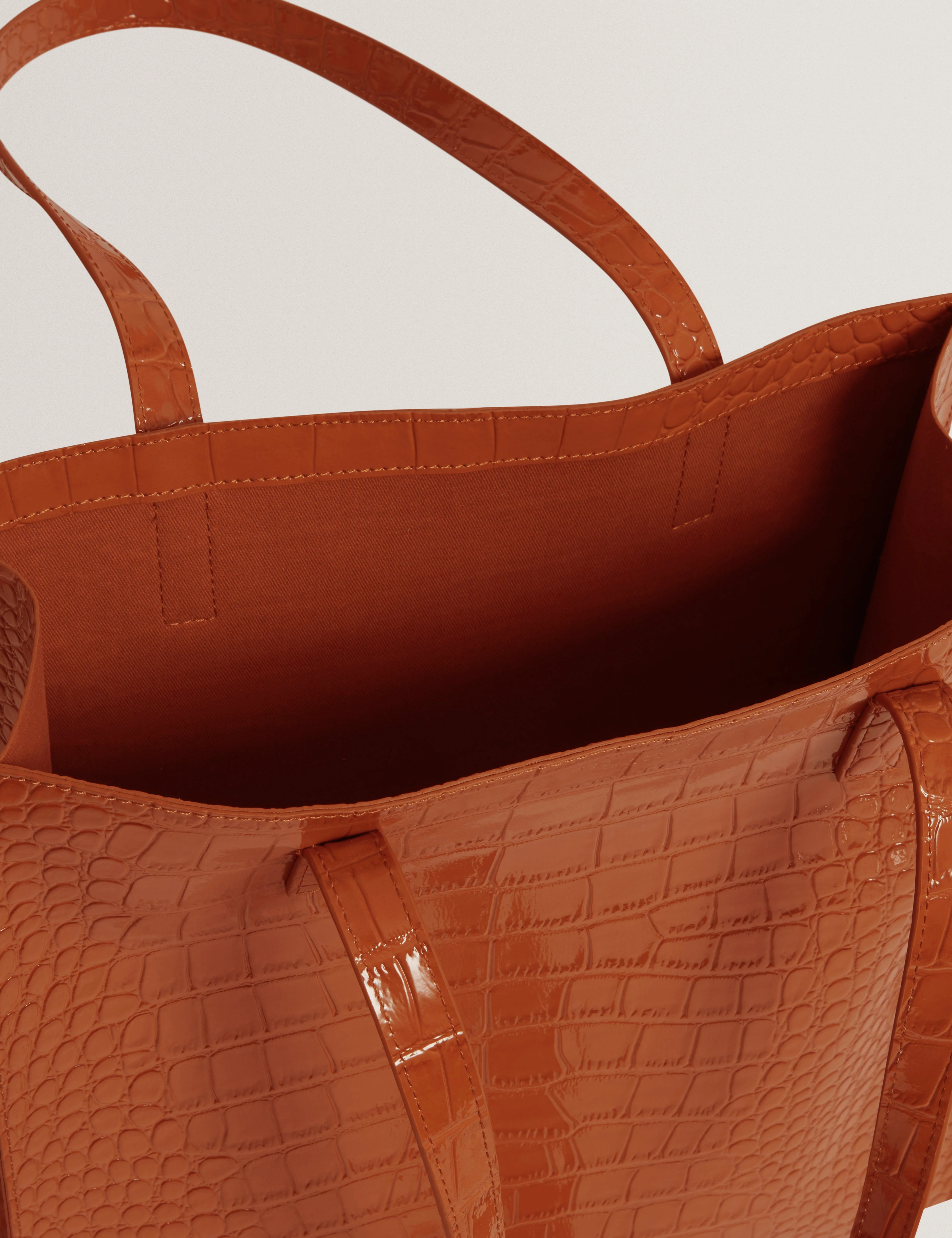 Wenella Croc Effect Large Icon Bag Tan - Image 5
