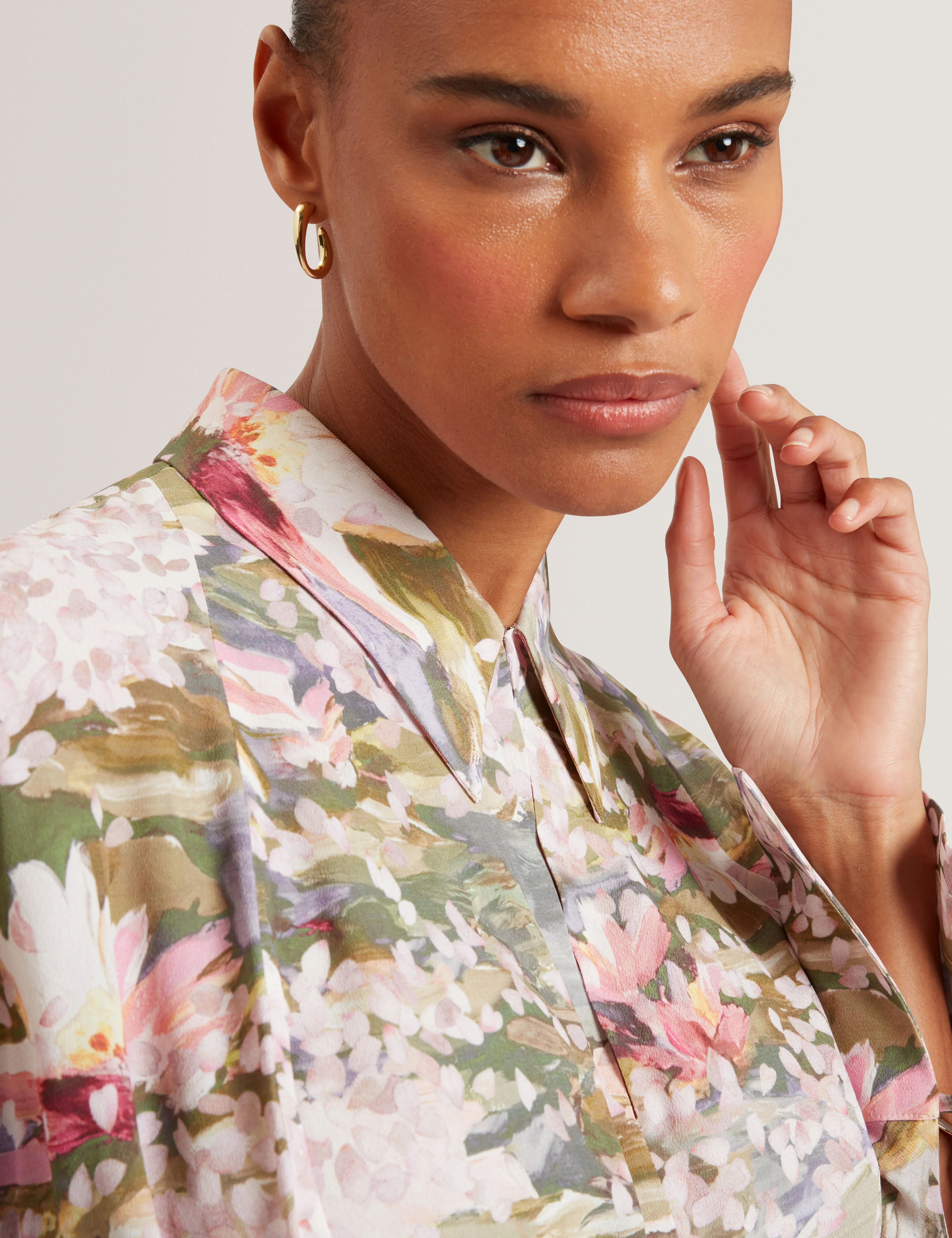Wiinni Printed Tie Detail Long Sleeve Shirt Pink - Image 4