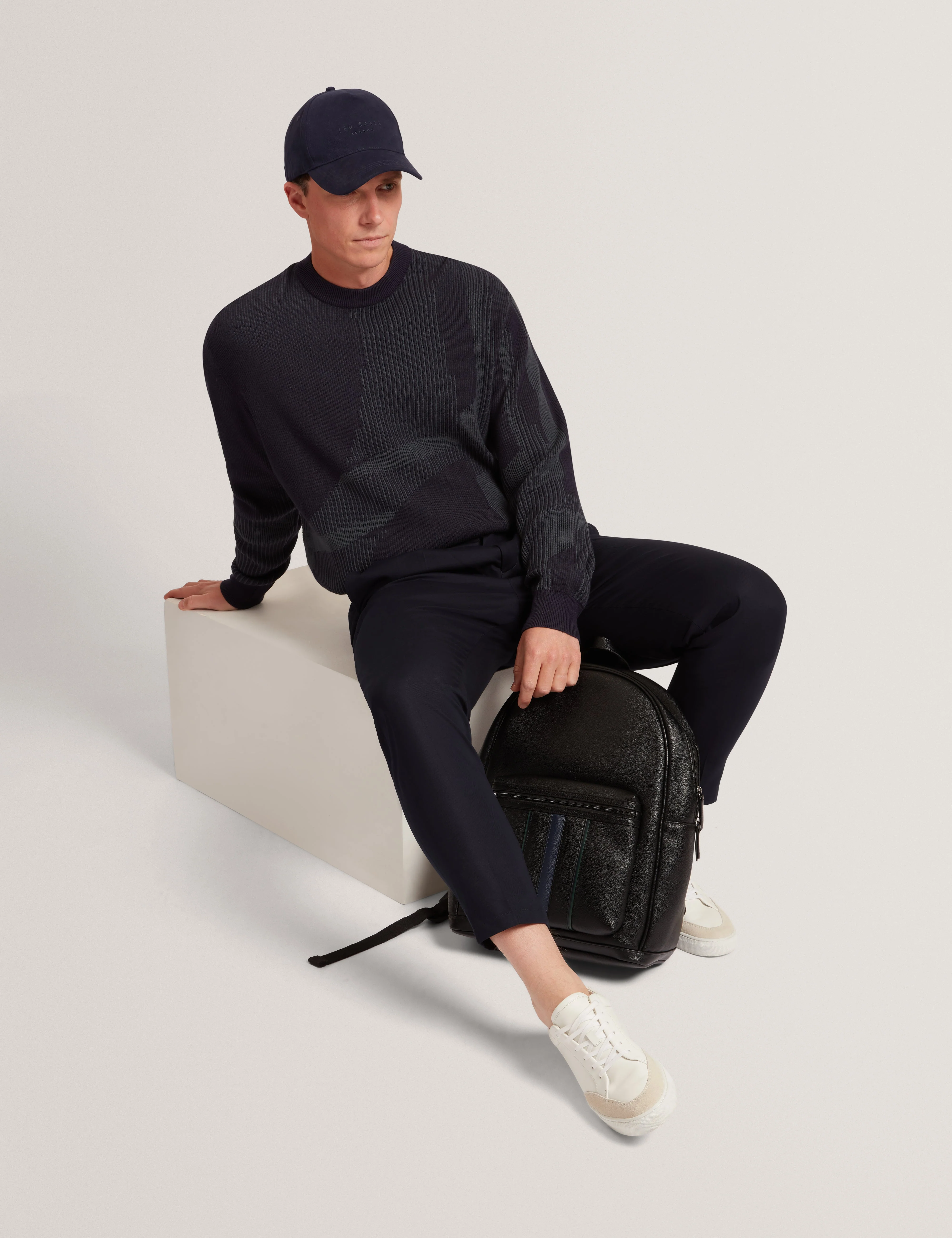 Wilan Abstract Crew Neck Jumper Navy - Image 6