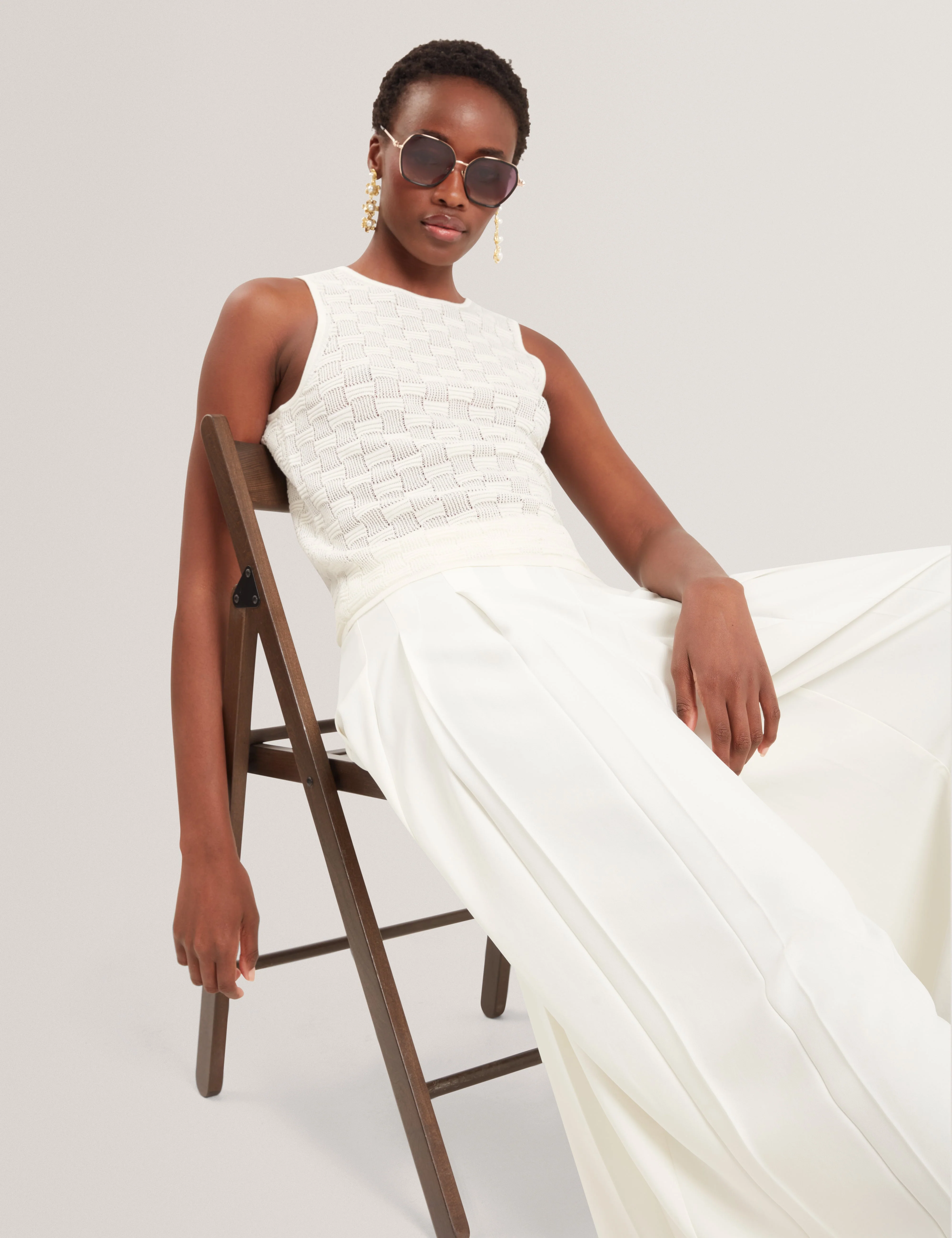 Yuna Touch Of Silk Knitted Sleeveless Top White - Image 3