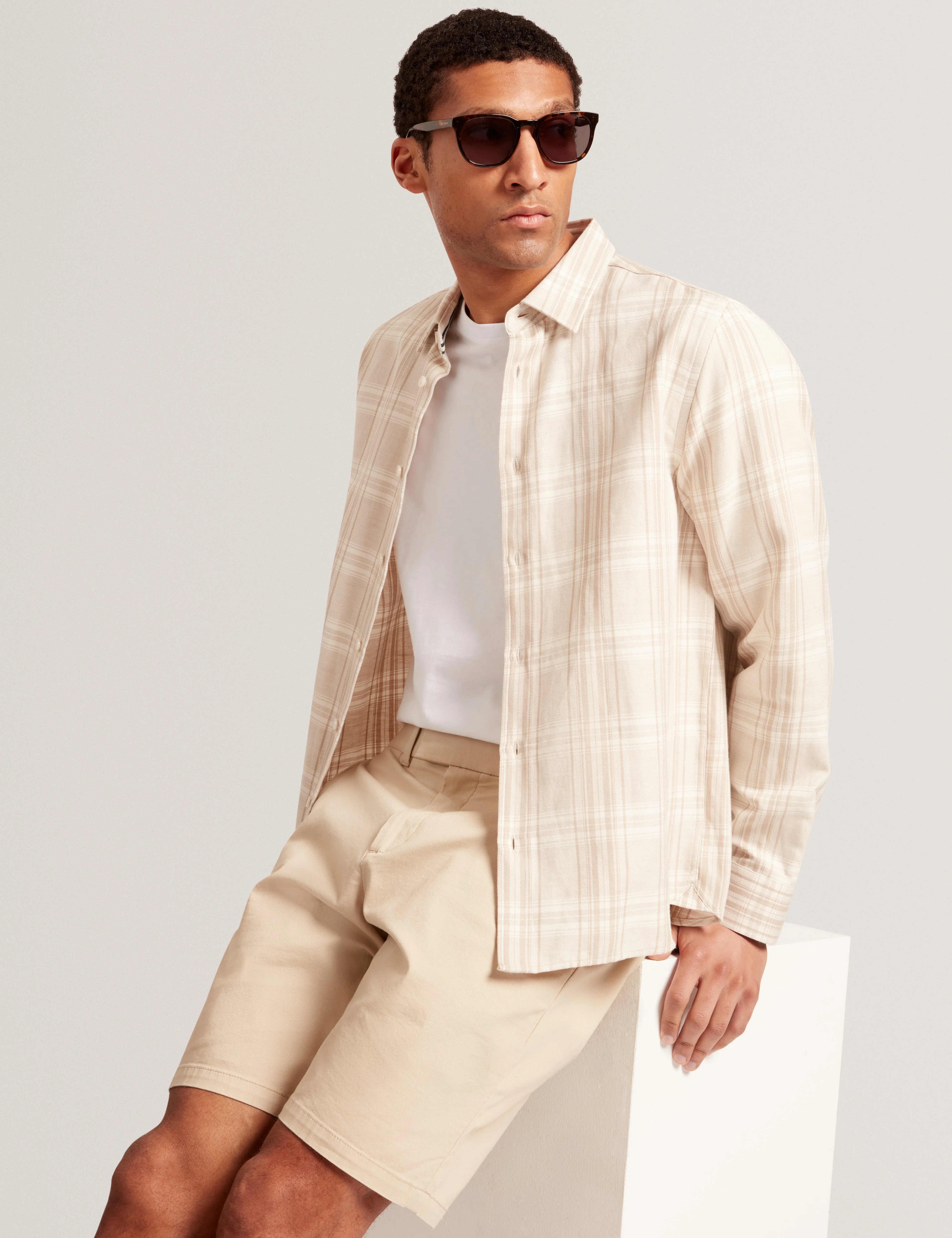 Zeuso Long Sleeve Linen Blend Oversized Check Shirt Taupe - Image 6